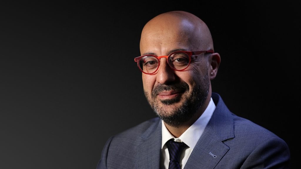 خصخصة النزوح : كيف انتقلت أعباء إدارة الأزمة من المؤسسات إلى الأسر النازحة في لبنان