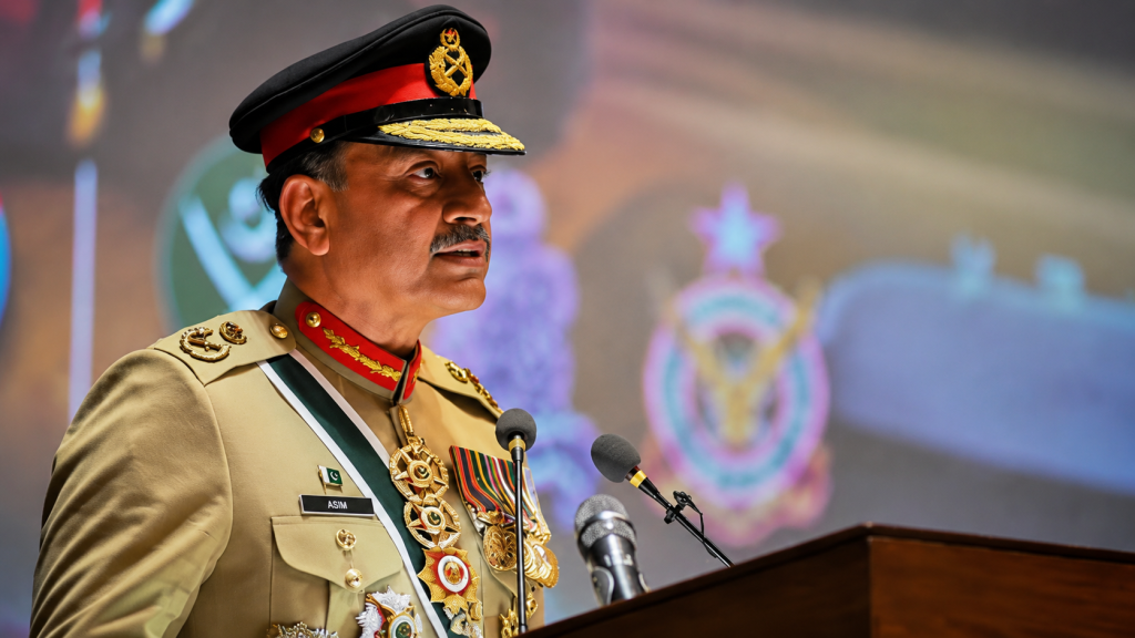 الجيش الباكستاني يحث على ضبط النفس بين الولايات المتحدة وإيران