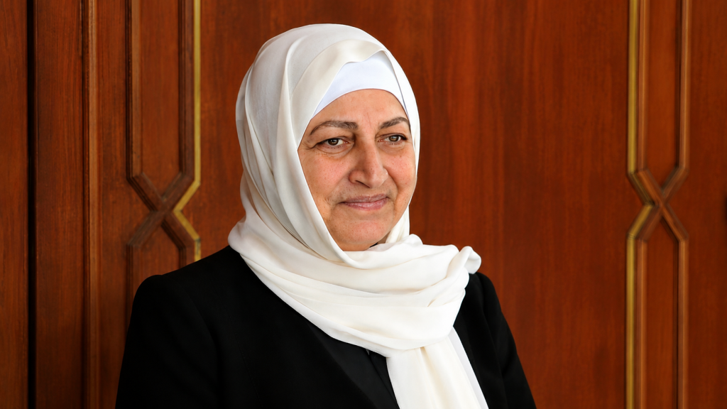 بهية الحريري تهنىء بالأضحى وتعتذر عن عدم تقبل التهاني : نسأل الله أن تطوى صفحة الحروب والأزمات الى فجر جديد من الإستقرار للبنان والعدالة لجميع أبنائه