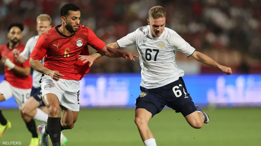 كيف أجبرت حرب أوكرانيا منتخب روسيا على تغيير قمصانه؟