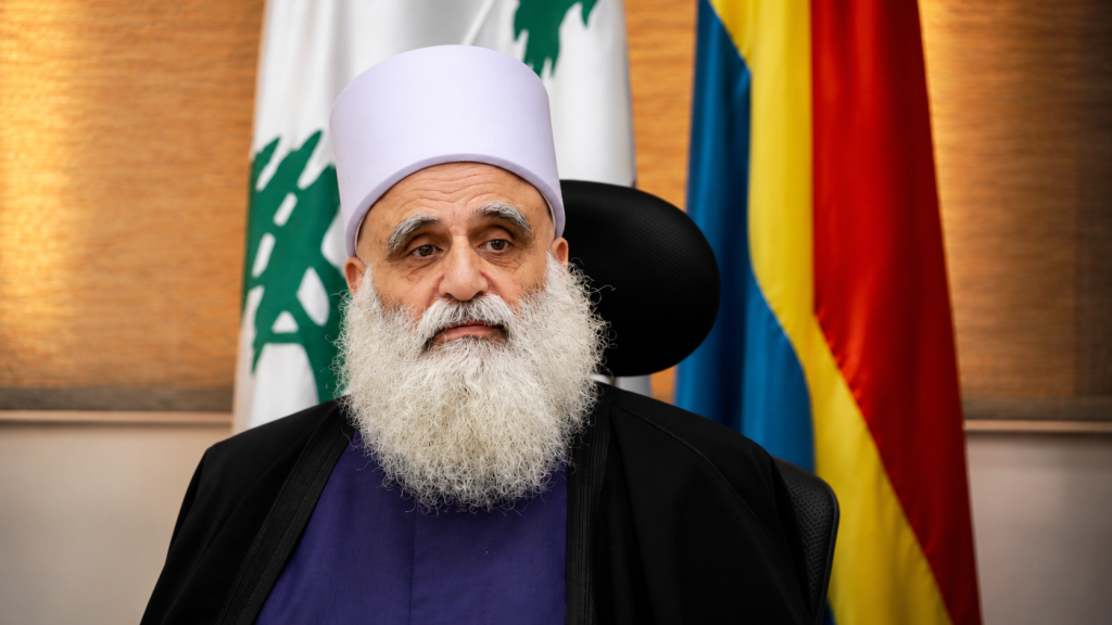 شيخ العقل يعزي أمير قطر بوفاة الأمير الشيخ حمد بن خليفة آل ثاني