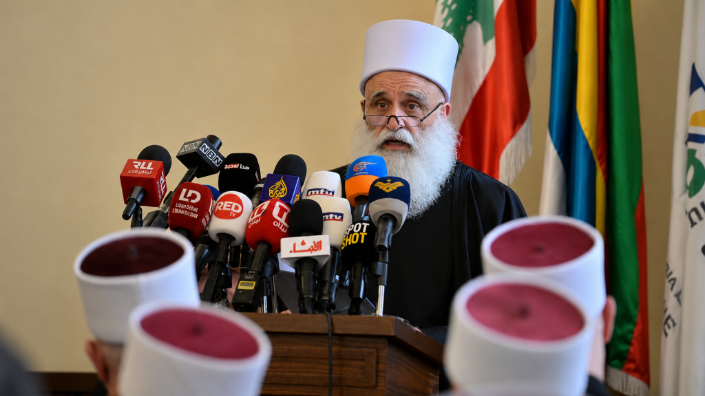شيخ العقل خلال جلسة استثنائية للمجلس المذهبي: لاستدراك مفاعيلِ الاتفاق السلبية بموقفٍ صارم موحد لتطويق حرية إسرائيل باستباحة لبنان