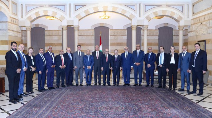 20 نائبًا يلتقون رئيس الحكومة : العريضة الموقّعة من 86 نائبًا ورقة قوة للدولة وتمسّك بالمظلّة الأممية في الجنوب