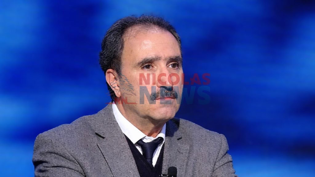 جمهورية “كل مين إيدو إلو”