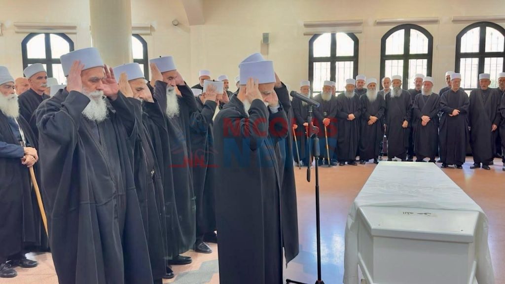 شيخ العقل يؤدي واجب التعزية في الورهانية والعبادية وشانيه